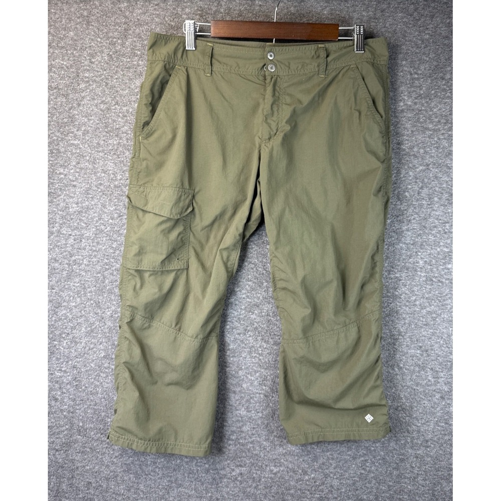 Columbia Olive Cargo Capri Pants